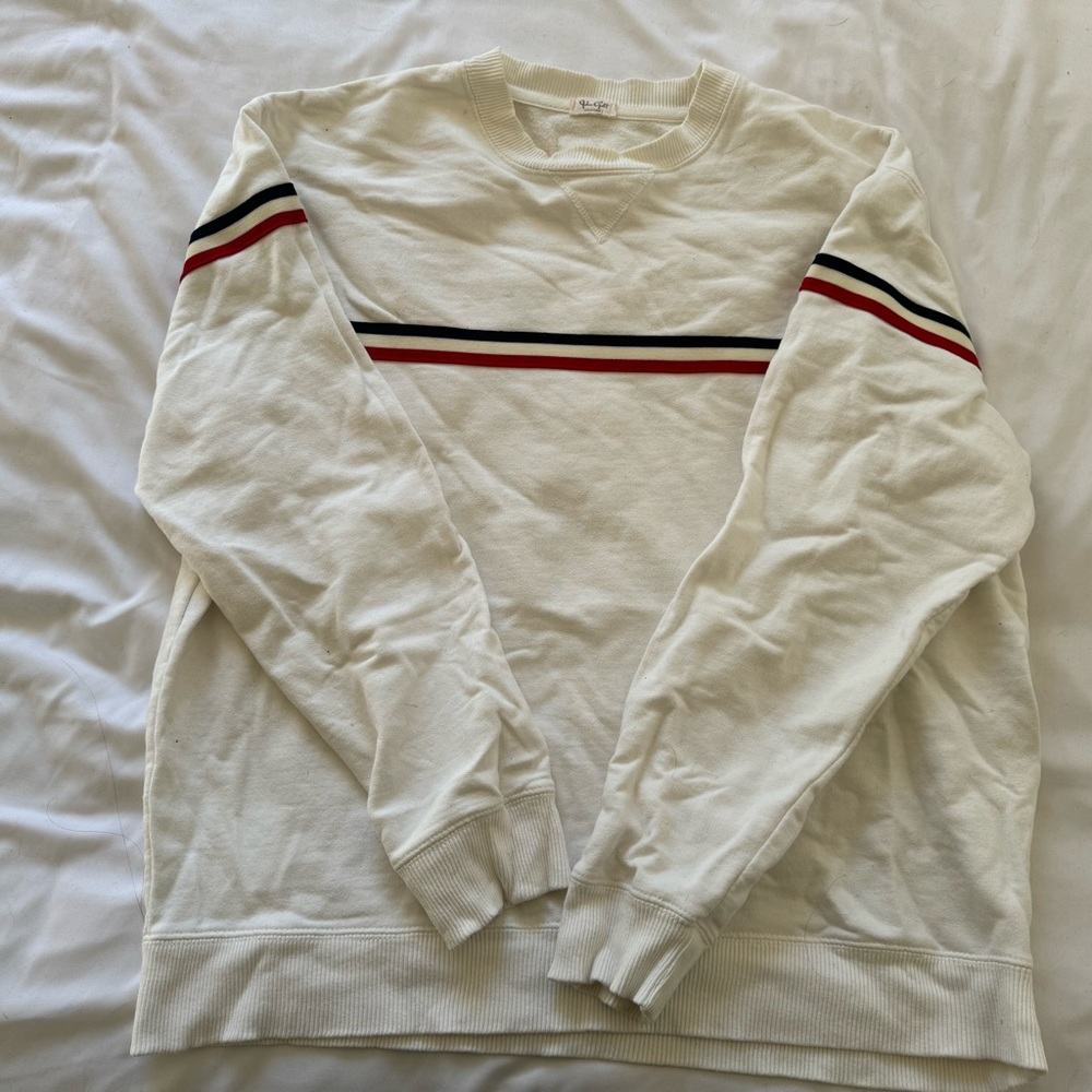 Brandy Melville sweater